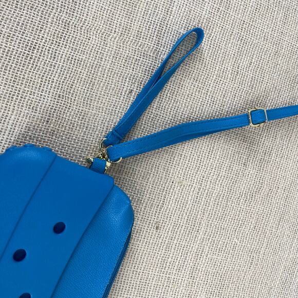 Simply Southern Crossbody, small purse, wrist strap, Beach Bright Blue - Picture 5 of 9